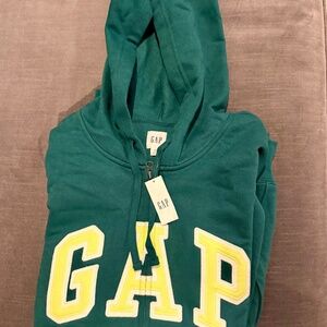 Green GAP Hoodie  New With Tags  Men’s Size XXL St Patrick’s Day Outfits